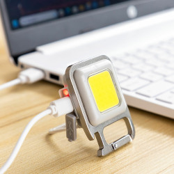 7 in 1 wiederaufladbare und magnetische Mini-LED-Taschenlampe Micolth InnovaGoods