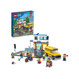 LEGO City - Une journée d?école (60329)